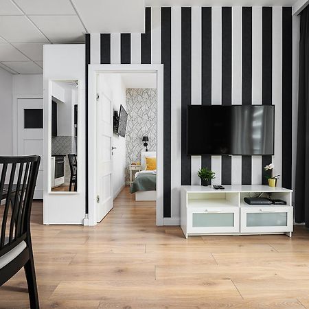Prymasa Tysiaclecia - P&O Serviced Apartments Warsaw Exterior photo